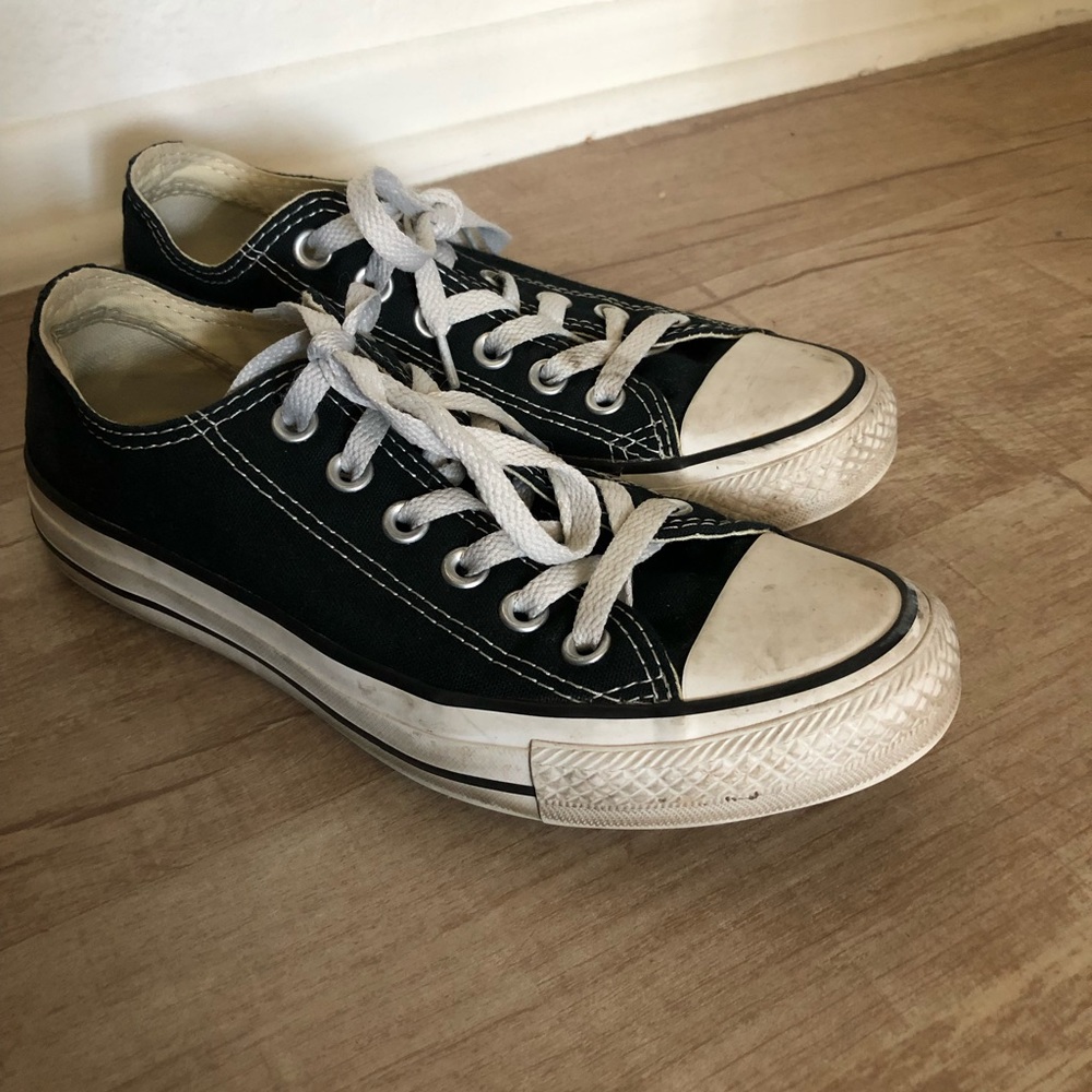 Black converse